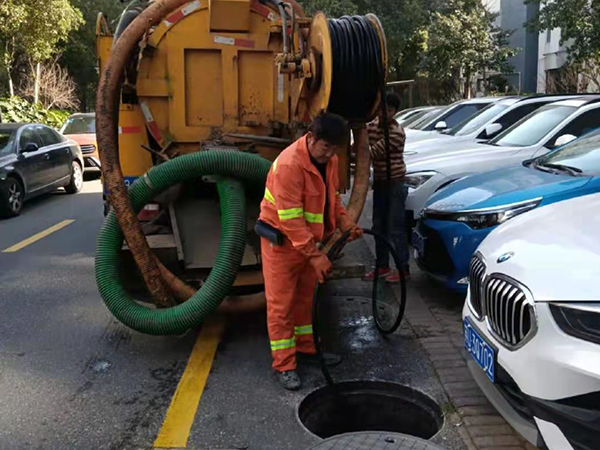 五指山排污管道清淤